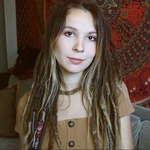 Meet your Posher, Silken